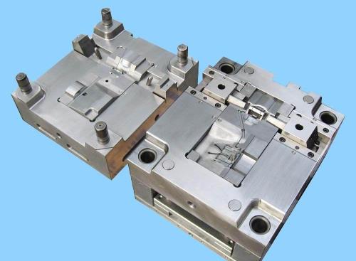 塑膠模具加工模具CNC加工質量高低應考慮哪些方面？